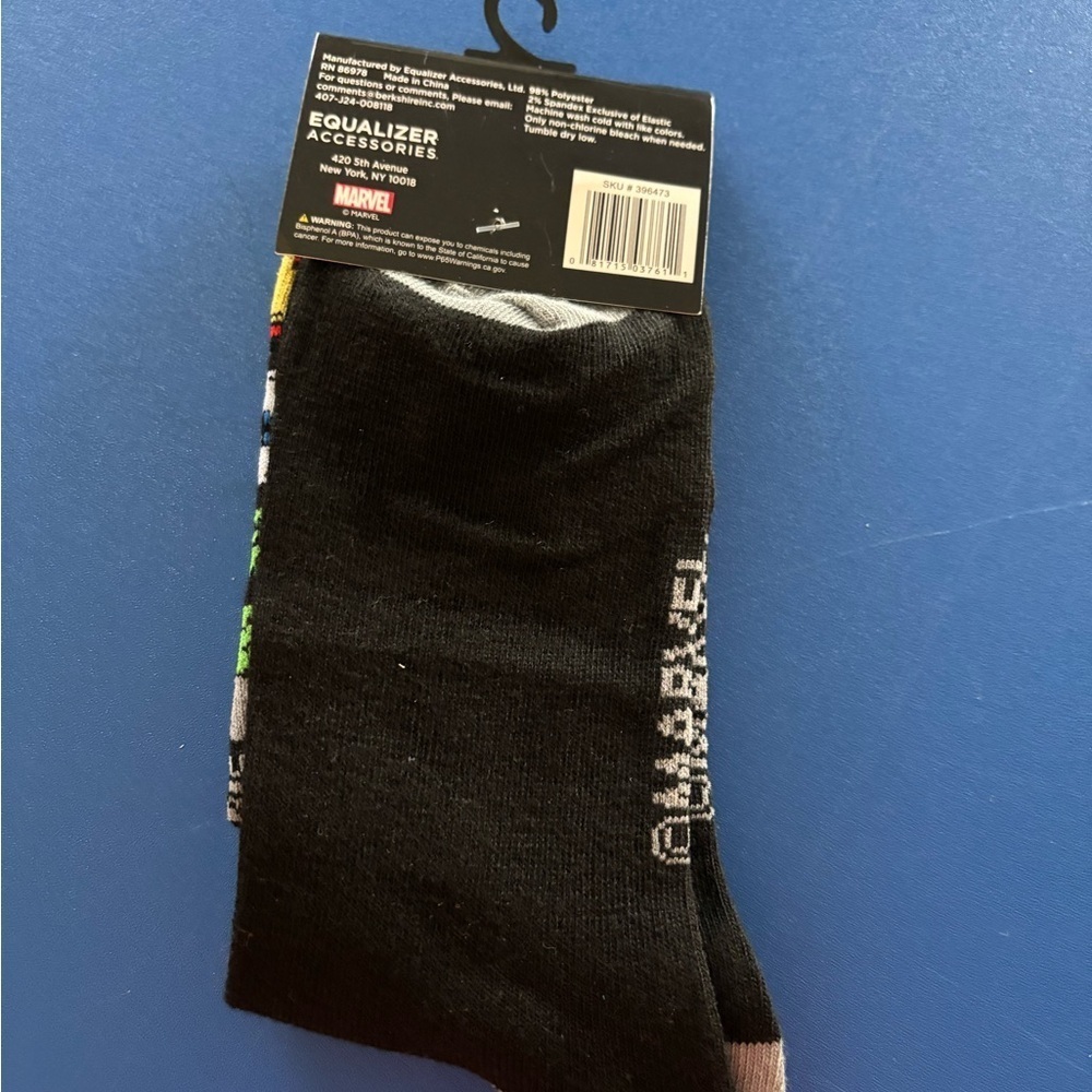 Marvel Crew Socks - sz 9-12 superhero Multicolor - Picture 2 of 2